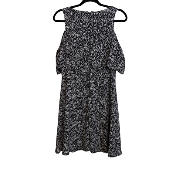 Banana Republic Navy Blue Printed Cold Shoulder Shift Midi Dress Size 4 - Picture 9 of 9